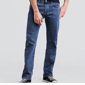 EUC Levi’s Medium Wash Jeans 501 W 32 L 32